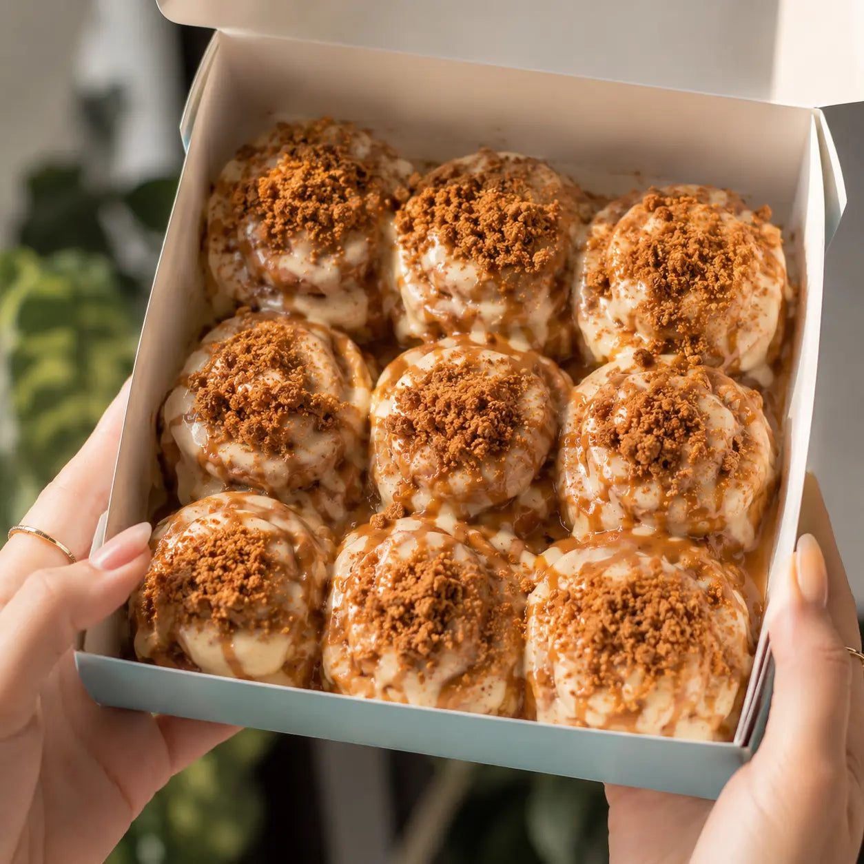 Mini Cinnamon Rolls - Pack of 9