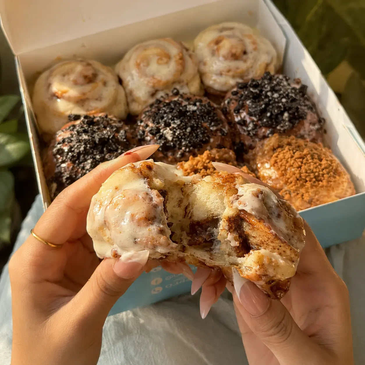 Mini Cinnamon Rolls - Pack of 9